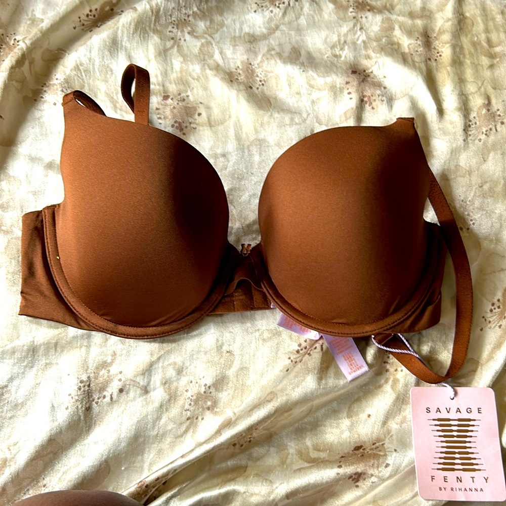 bra from Savage